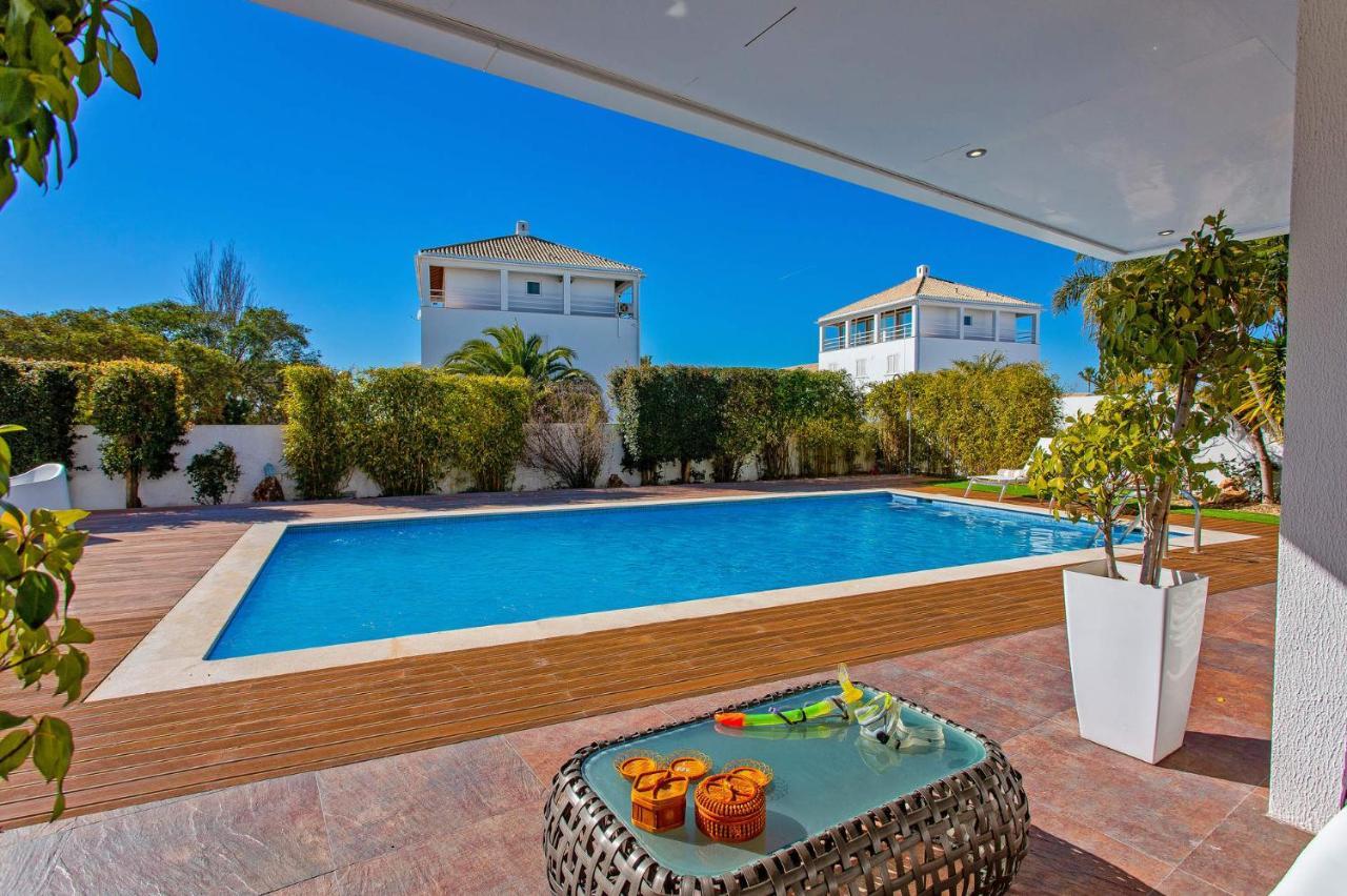 Villa Maresia Dourada Гия Экстерьер фото